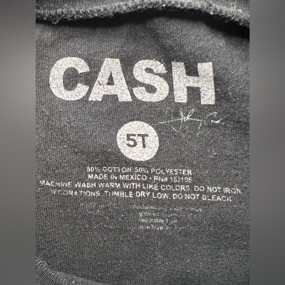 ⭐️ GUC- Johnny Cash Black 5T Shirt ⭐️ - Picture 2 of 2